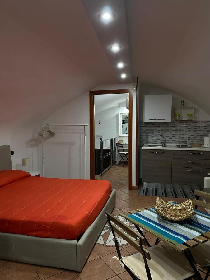 In Love: Balconcino Spaccanapoli Apartment